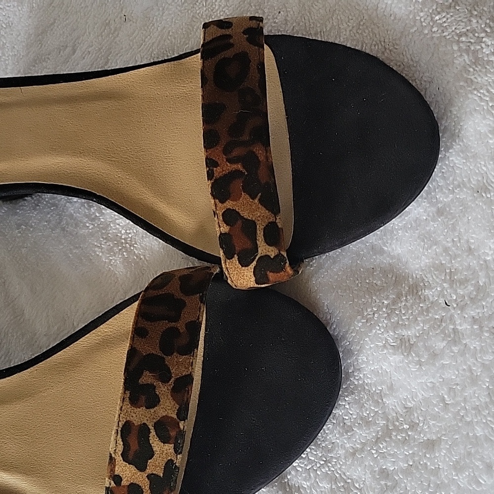 Celestine Leopard Wedge - Picture 4 of 6